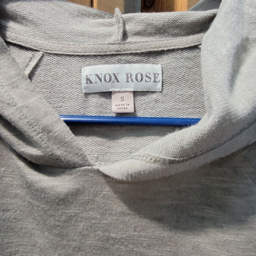 Knox Rose long sleeve hooded top